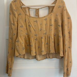 Sky and Sparrow Top